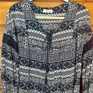 Sugar Lips women’s boutique blouse